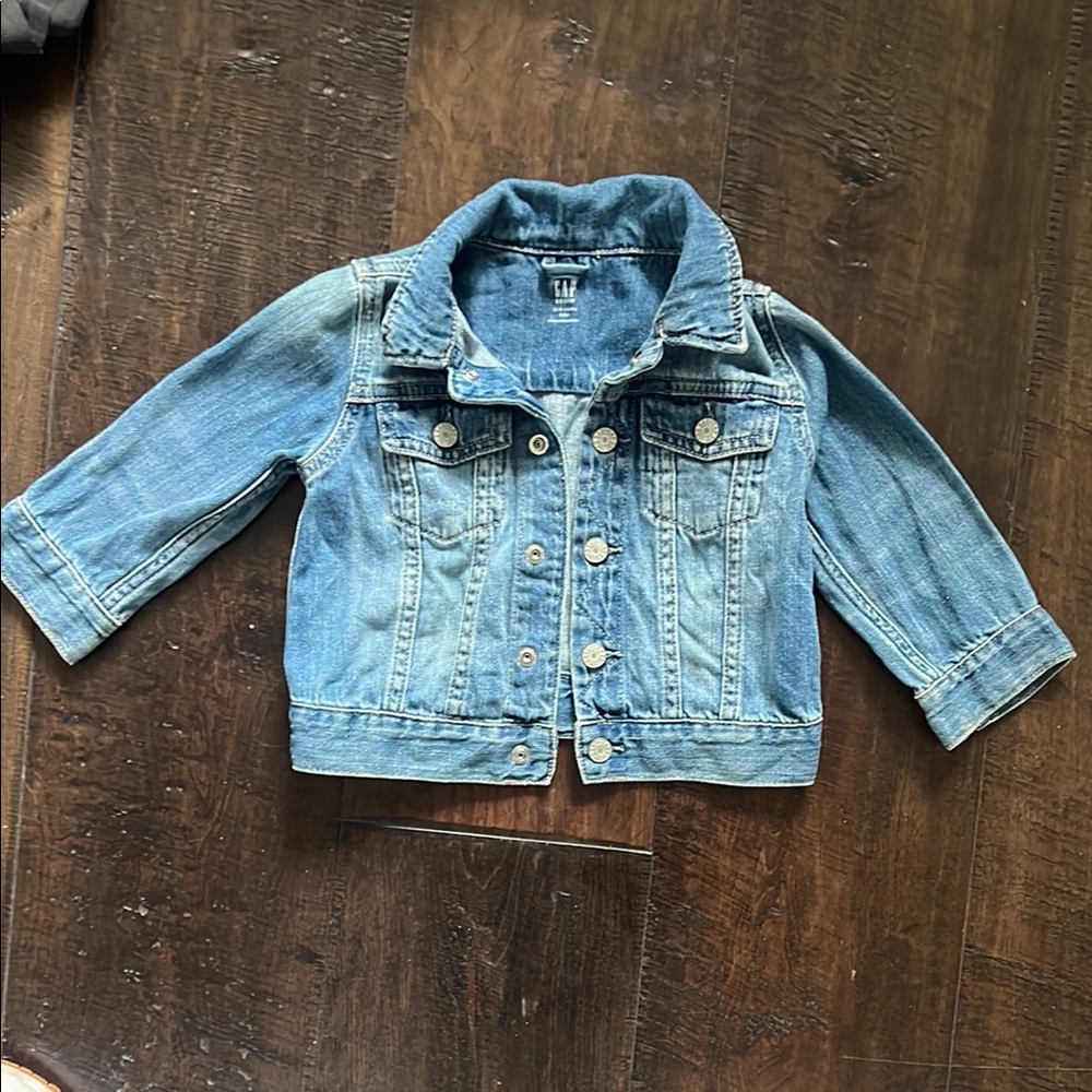 GAP Blue Jean Jacket with Classic Design and Contrasting Stitching
